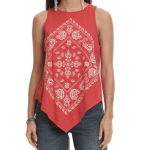Wrangler Retro Red Bandana Print Tank Top. V hemline size XL.